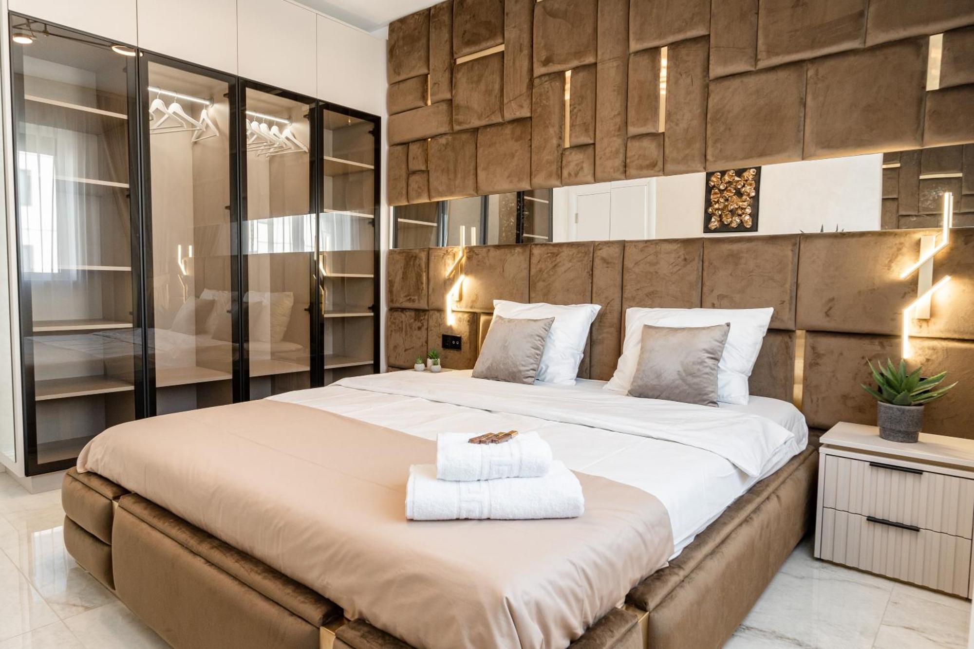 Fashion Stay-Valentino Apartment - By Openhouse Giroc Zewnętrze zdjęcie
