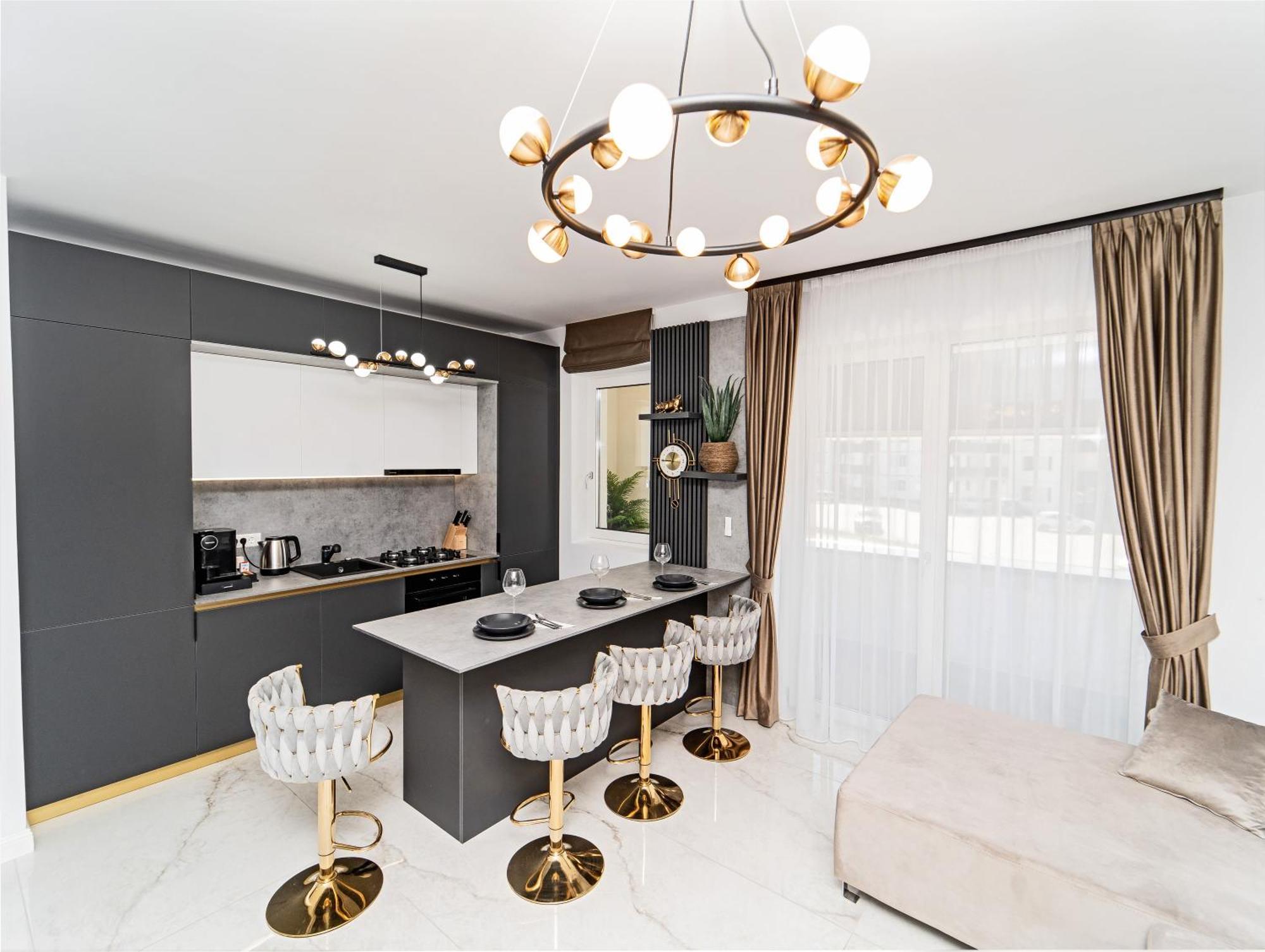 Fashion Stay-Valentino Apartment - By Openhouse Giroc Zewnętrze zdjęcie