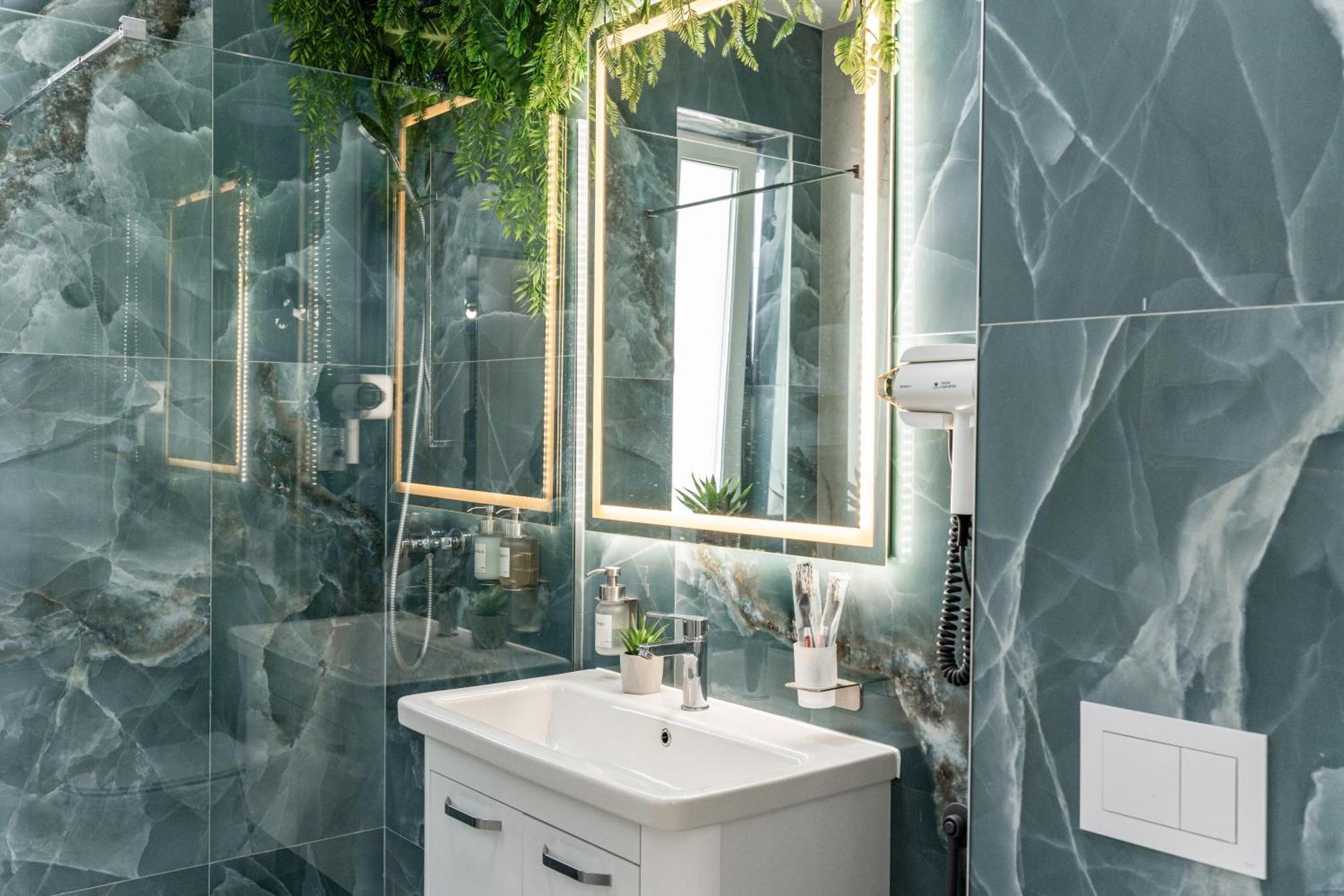 Fashion Stay-Valentino Apartment - By Openhouse Giroc Zewnętrze zdjęcie
